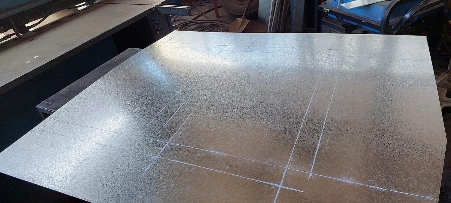 Sheet metal in the workshop